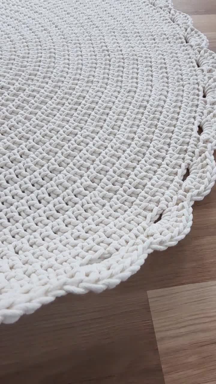 Crochet WHITE Handmade Doily Round Rug Carpet 60 cm 24 inch Vintage Look 